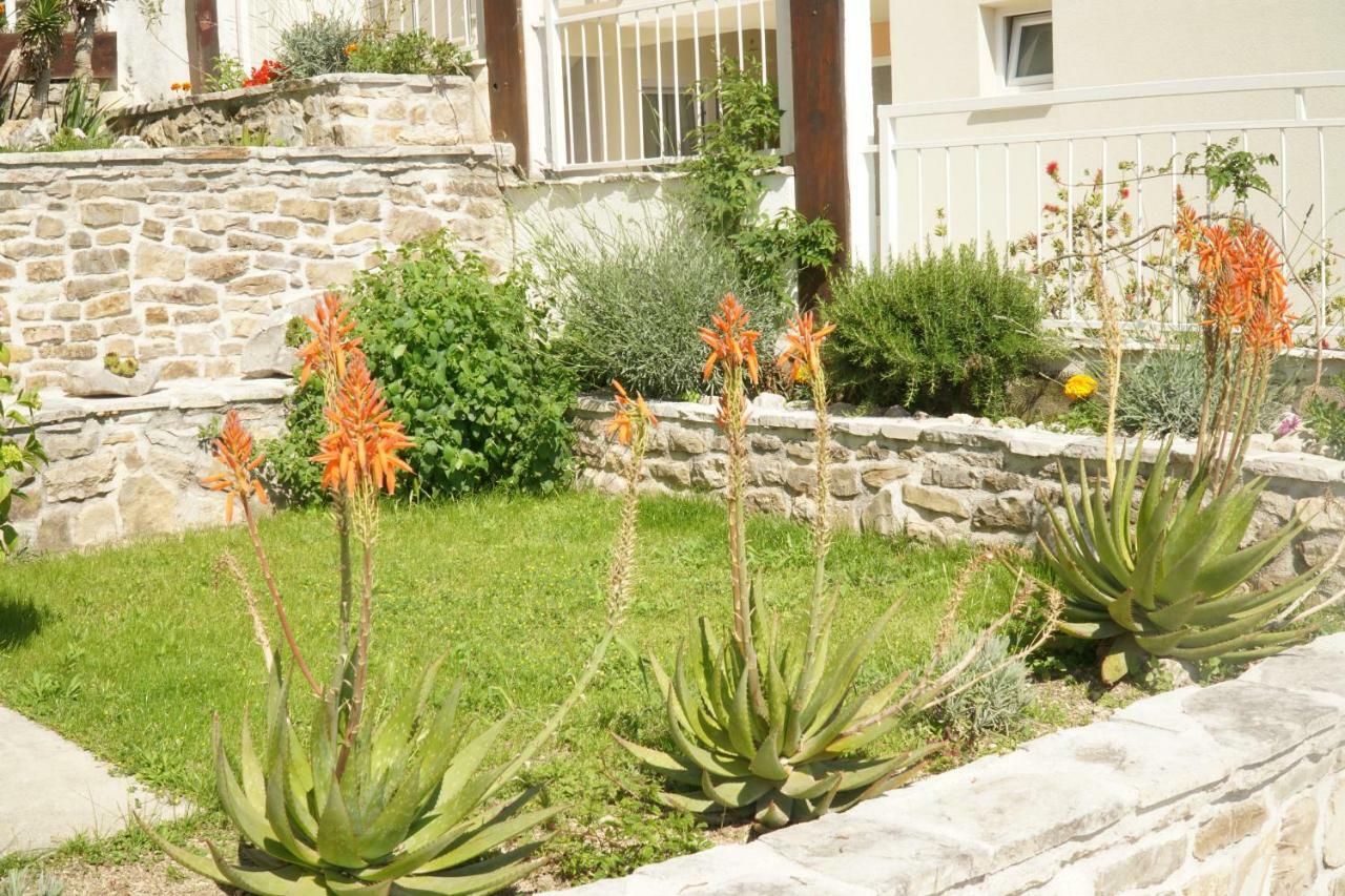 Villa Mily Baška Voda Zewnętrze zdjęcie
